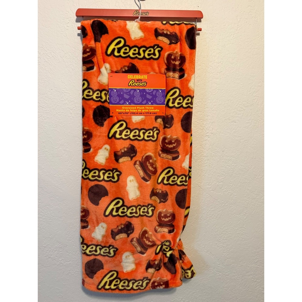 Reese's Halloween Oversized Plush Throw Blanket Orange Ghost Pumpkin 60x70 NEW